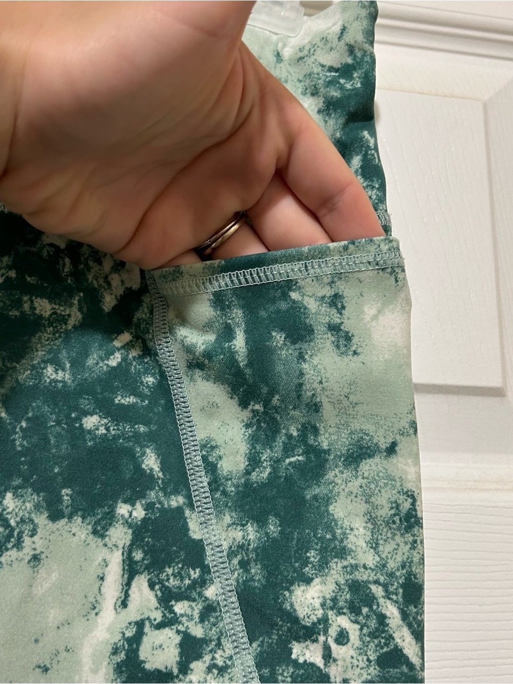 Sweaty Betty Leggings 7/8 Teal White Marble Print Workout Athletic Sz Med - Picture 5 of 8